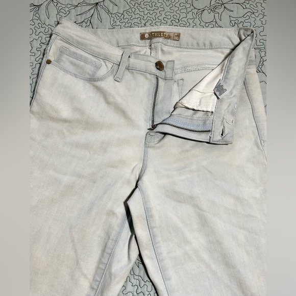 ATHLETA Sculptek Stretch Technology Skinny Crop Jeans in Glacier Wash Sz 6 - Picture 5 of 10